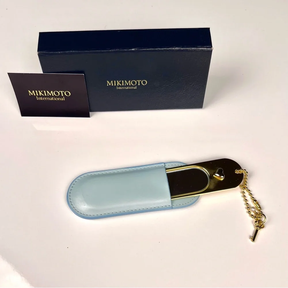 Authentic MIKIMOTO International gold tone metal small mirror with real pearl - Picture 2 of 6